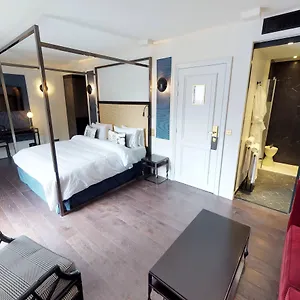 Hotel Mom'art ****