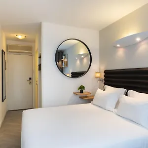 Hotel Chromatics & Restaurant Hill Club By Happyculture ***